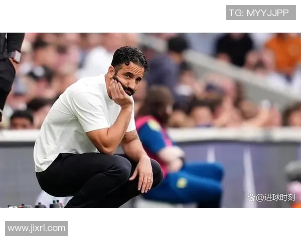 图赫尔防守体系的艺术与挑战:一位战术大师的足球漂泊之路