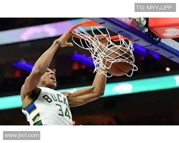 雄鹿队主帅承诺带队冲击总冠军,燃起球迷无限期待 雄鹿队主帅承诺带队冲击总冠军,燃起球迷无限期待